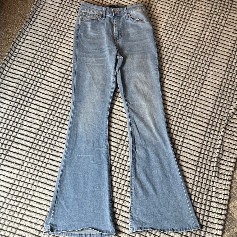 Women’s Fashion Nova Flared Heart Design Jeans (5/27)